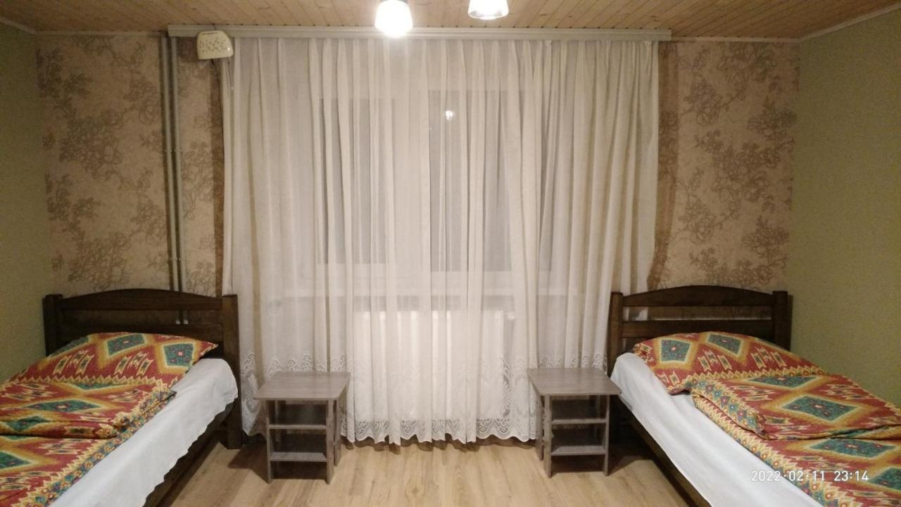 מלון לזשטינה Pid Skeleyu מראה חיצוני תמונה